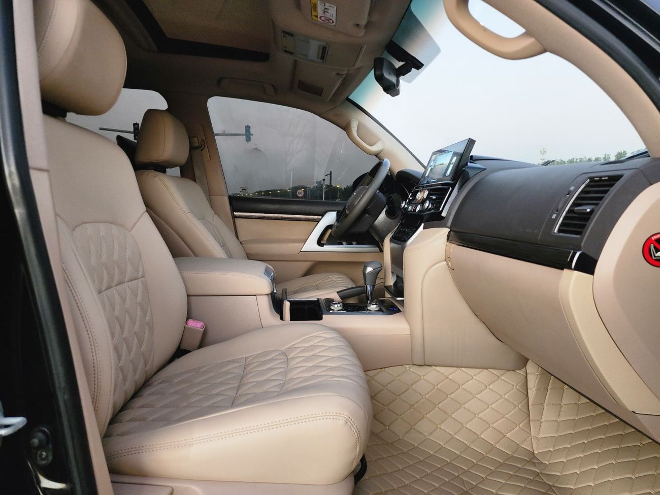 تويوتا لاند كروزر V8 VX.R 5.7 upgrade 2024