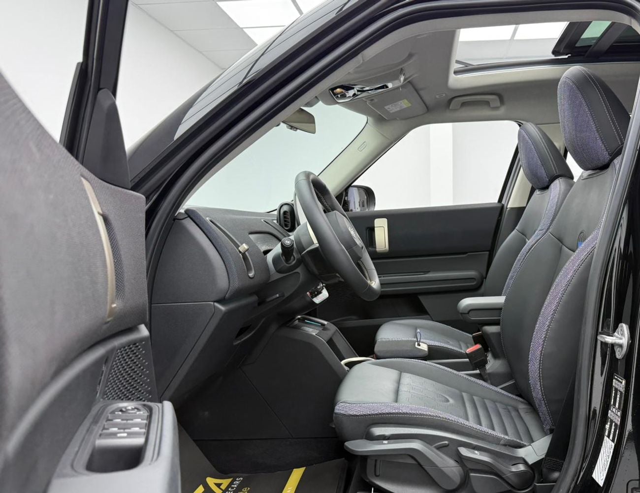 ميني كنتريمان 2025 MINI Cooper Countryman, 2027 MINI Warranty + Service Pack, Full MINI Service History, GCC