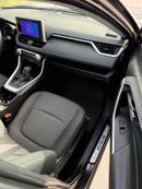 تويوتا راف ٤ XLE 2.5 leather seats, push start