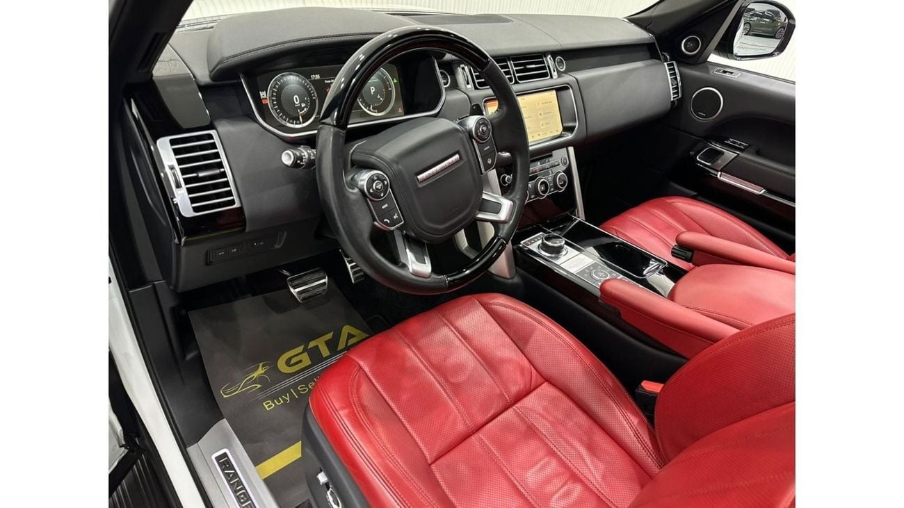Land Rover Range Rover 2017 Range Rover Vogue SE Supercharged, Warranty, Service History, Fully Loaded, GCC