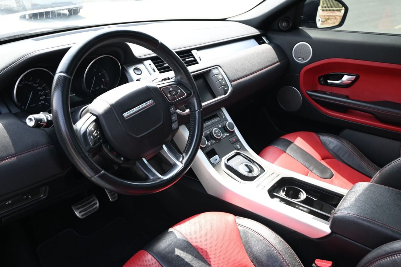 لاند روفر رانج روفر إيفوك Dynamic Plus 2.0L (5 Door)