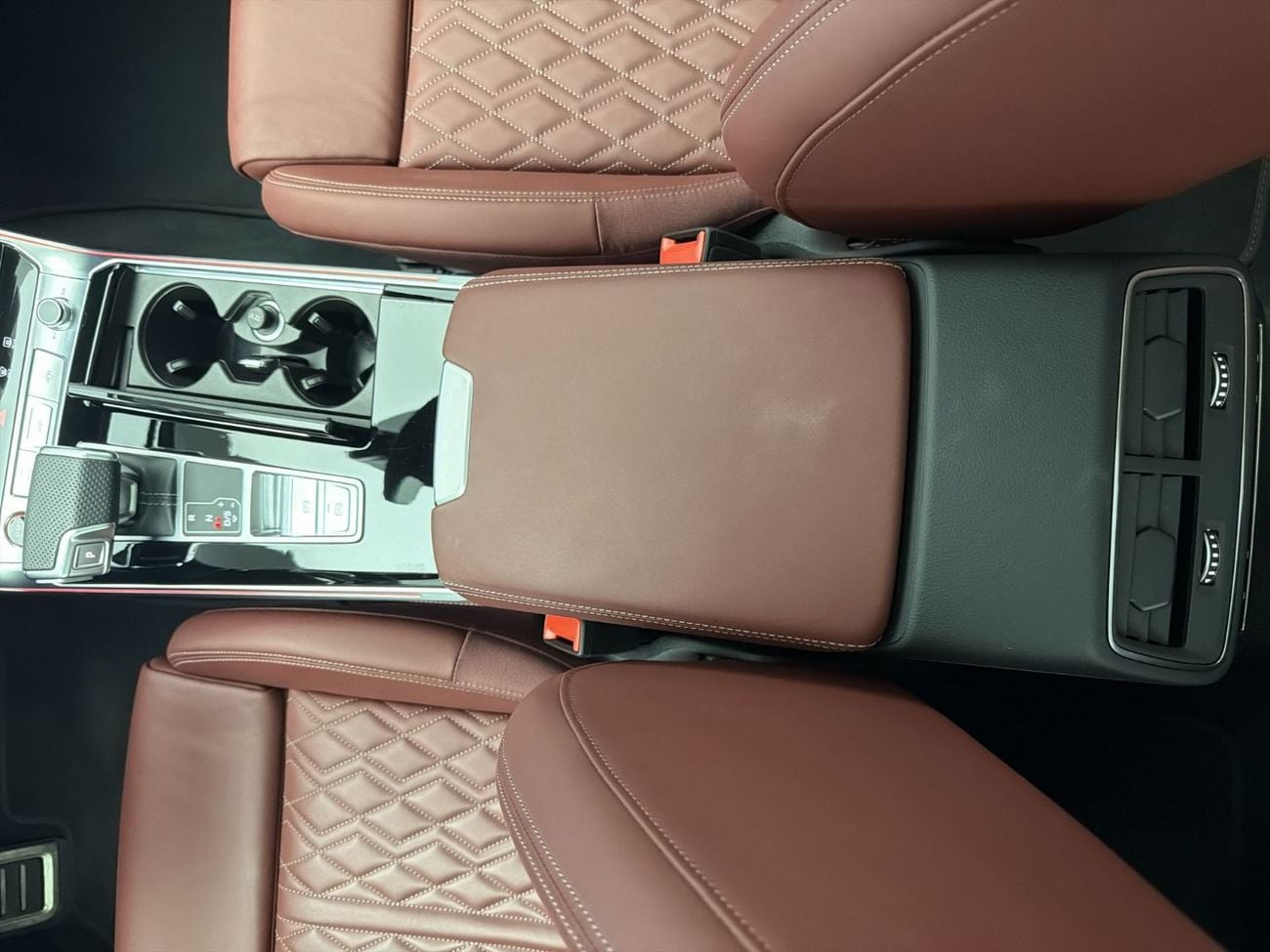 Audi S6 Sedan TFSI 450hp (Ref# 45269)