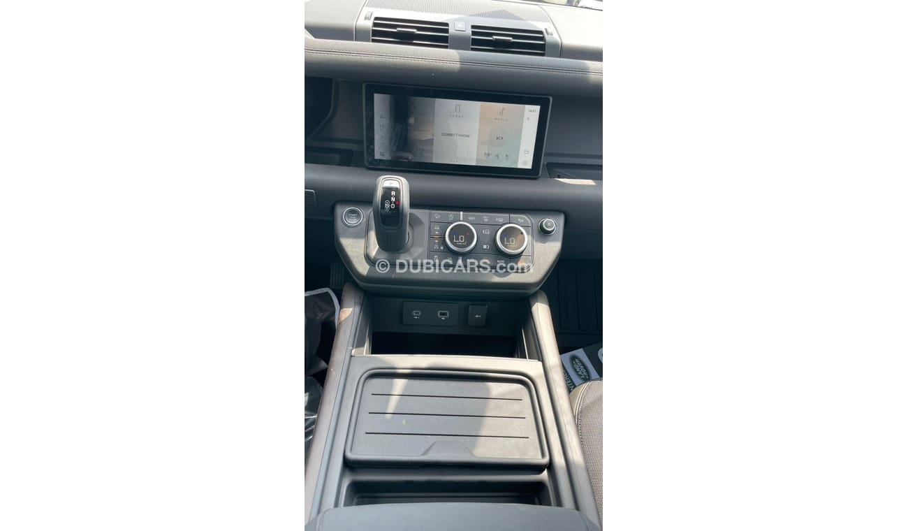 Land Rover Defender 2022 Land Rover Defender 3.0L SE X-DYNAMIC Petrol Brand New