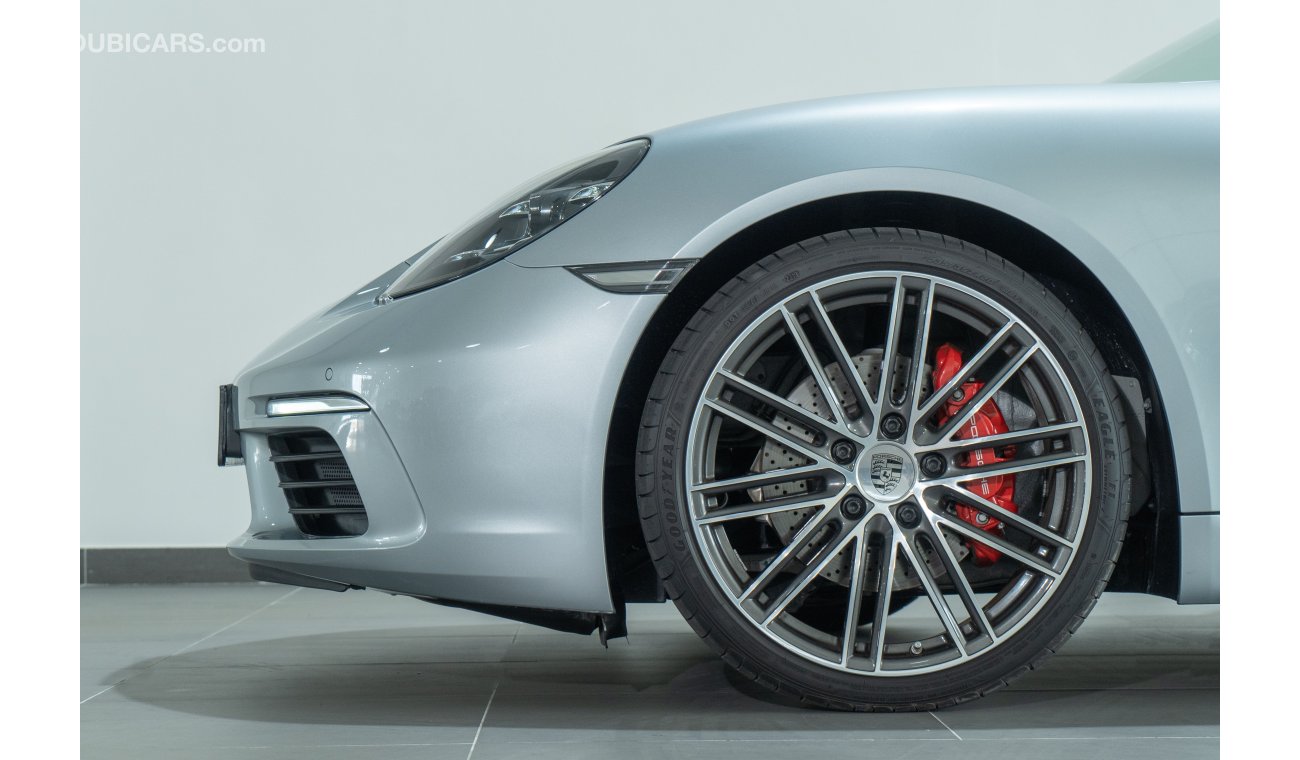 Porsche Cayman S 2020 Porsche 718 Cayman S / Sports Chrono Pack / Porsche 200,000k kms Warranty