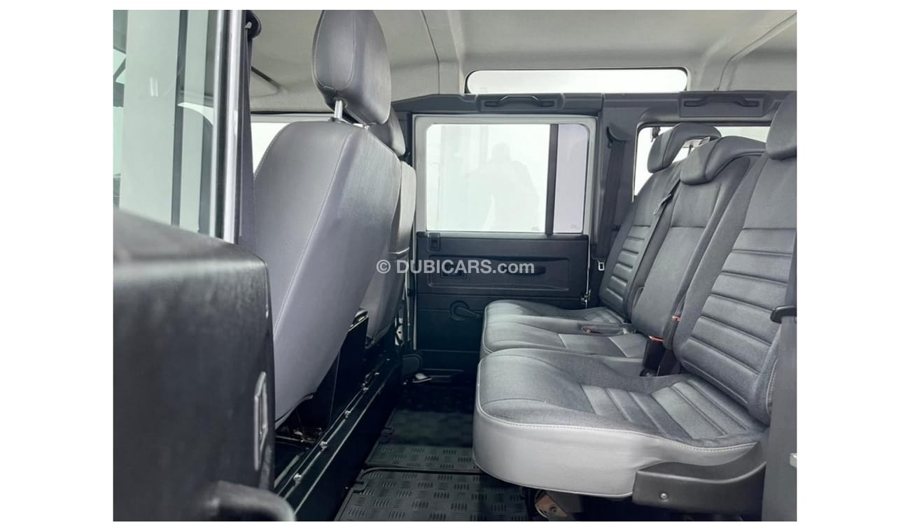 Land Rover Defender 110 110 2012 Land Rover Defender 110, Low mileage