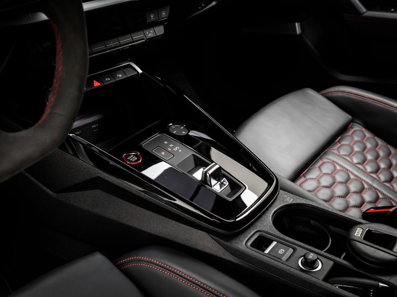 Audi RS3 TFSI quattro 2.5L Sportback 2024 Audi RS3, Audi Warranty + Service Contract, Low Kms, GCC