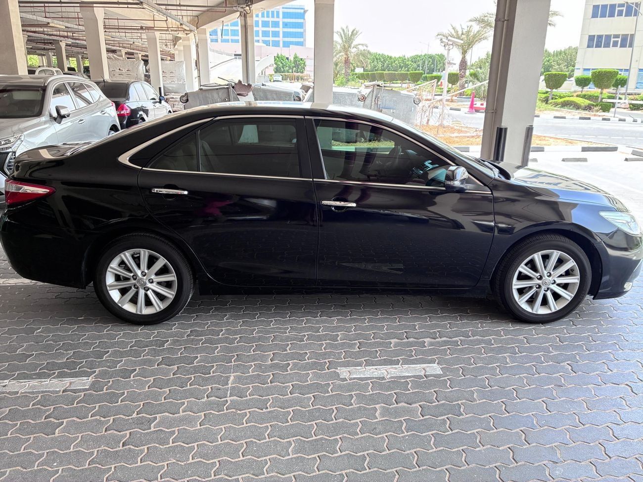 Toyota Camry SE