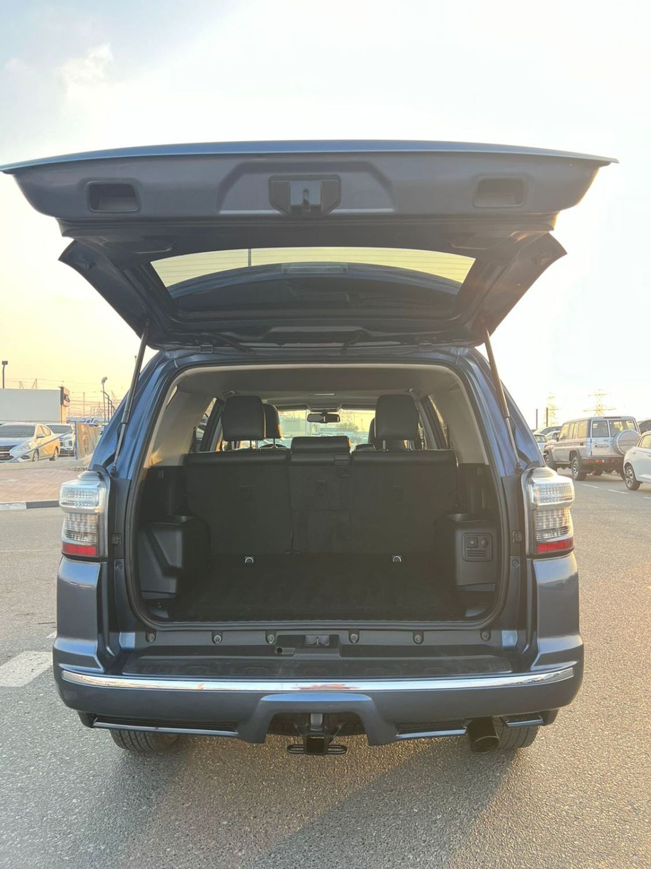 تويوتا Runner4 2013 TOYOTA 4RUNNER LIMITED FULL OPTION - 4.0L V-6 DOHC, VVT,PUSH START - LEATHER ELECTRIC SEATS