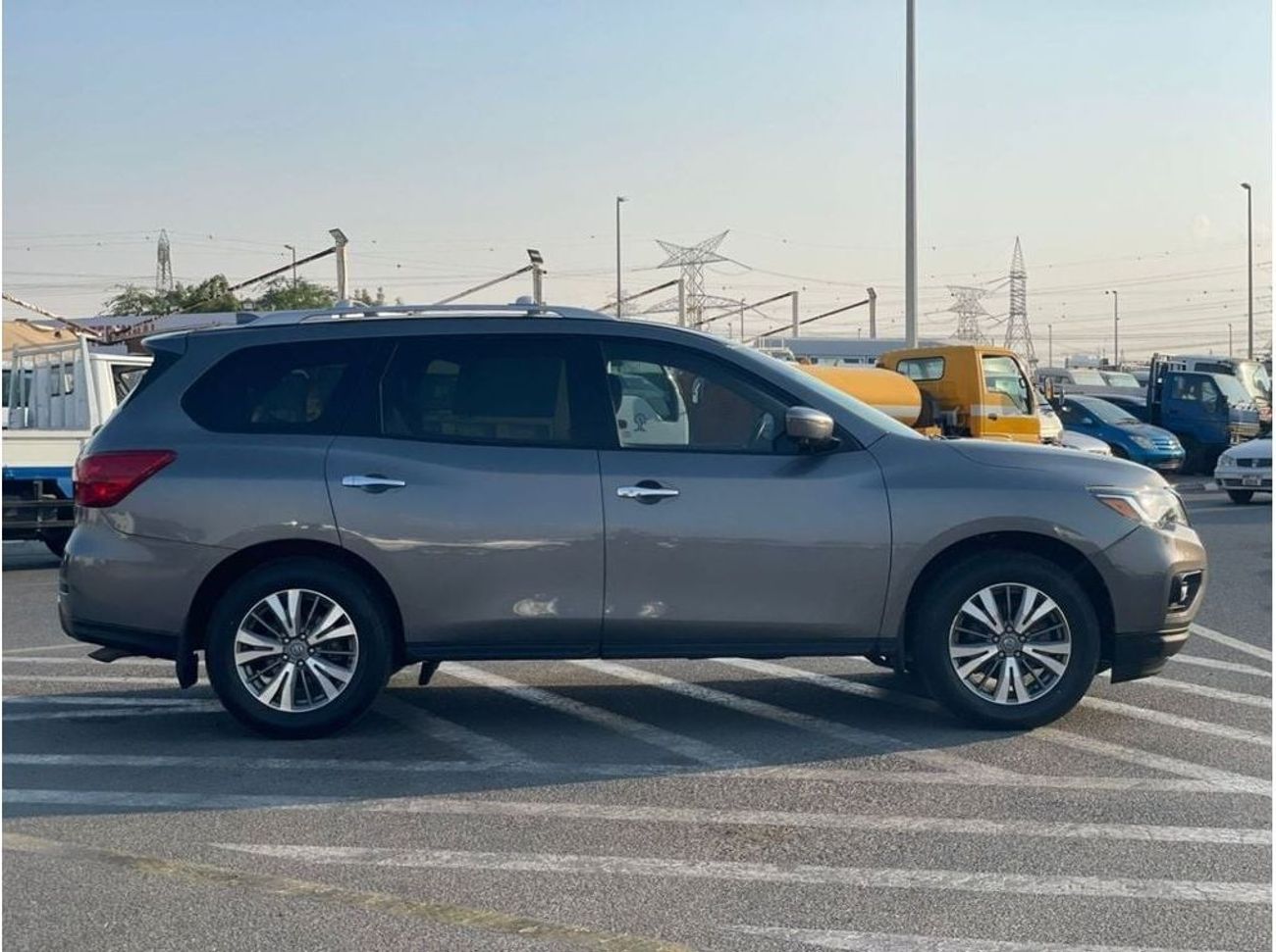 نيسان باثفايندر 2020 Nissan Pathfinder SL 3.5L V6 - 7 Seater Full Option - 360* CAM Auto Trunk - Radar & Sensor -