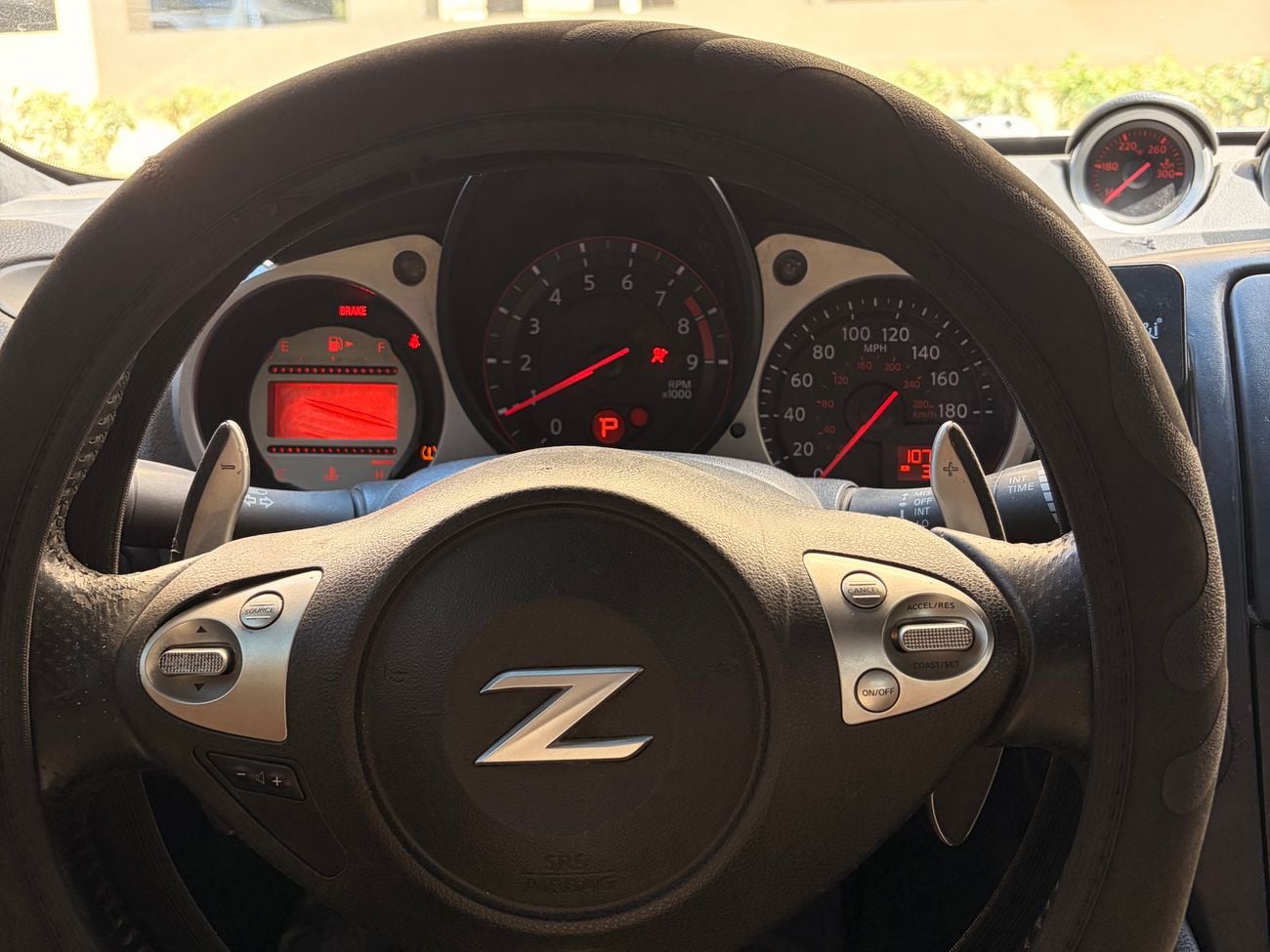 نيسان 370Z STD