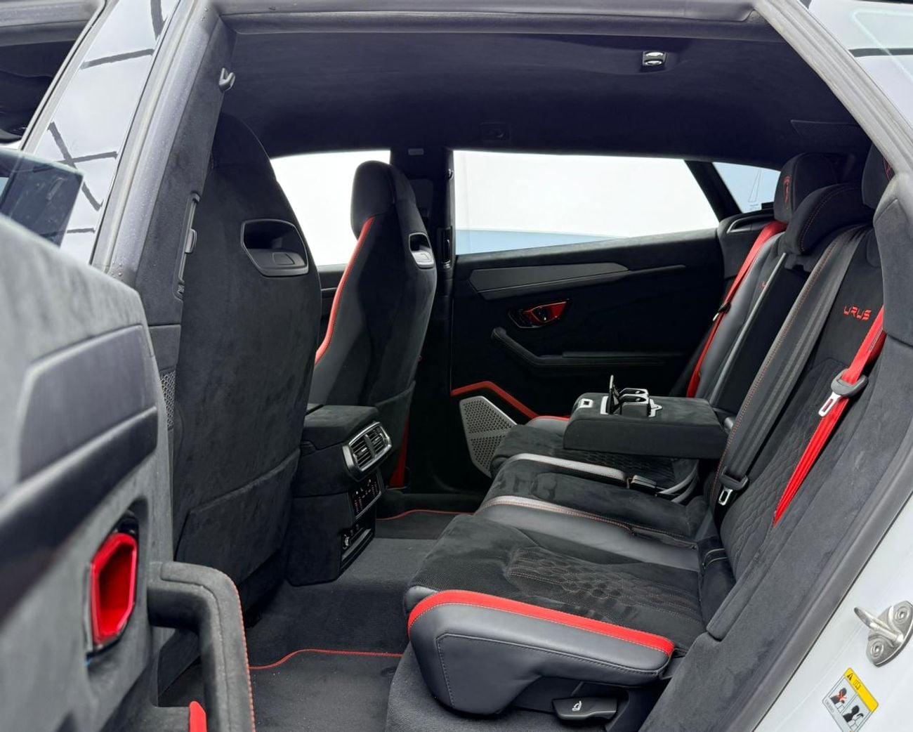 لامبورغيني اوروس 4.0T V8 Performante 2024 Lamborghini Urus Performante, 2028 German Experts Warranty, Full Service Hi