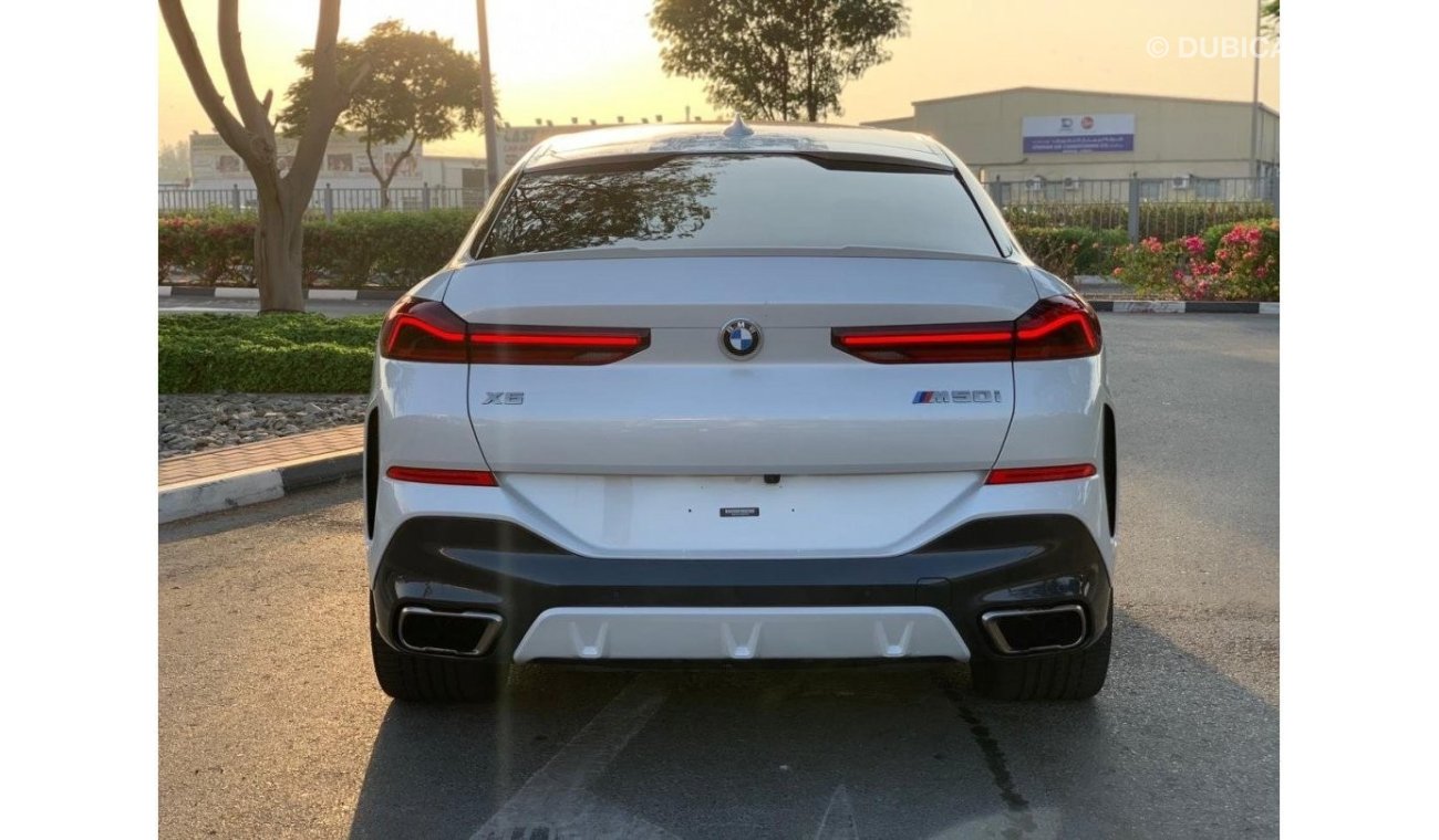 بي أم دبليو X6 M50i