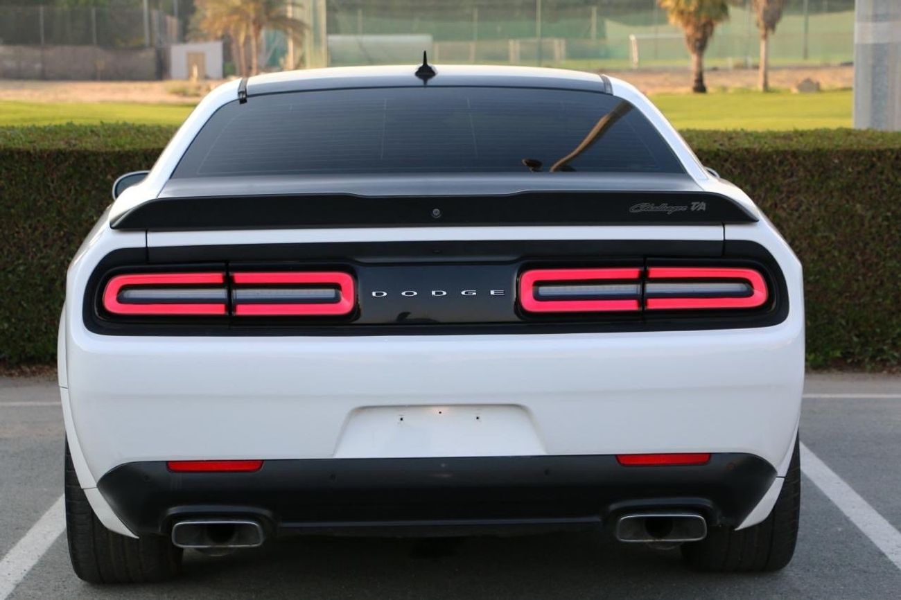 دودج تشالينجر SRT 392 دودج تشالنجر اس ارتي تا اي قير عادي وارد امريكا