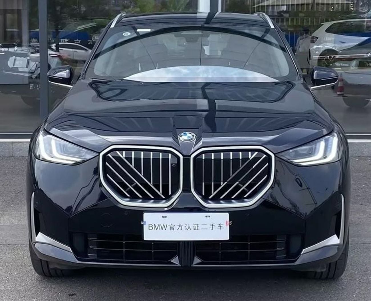 بي أم دبليو X3 xDrive30L Luxury M SportShadow Edition