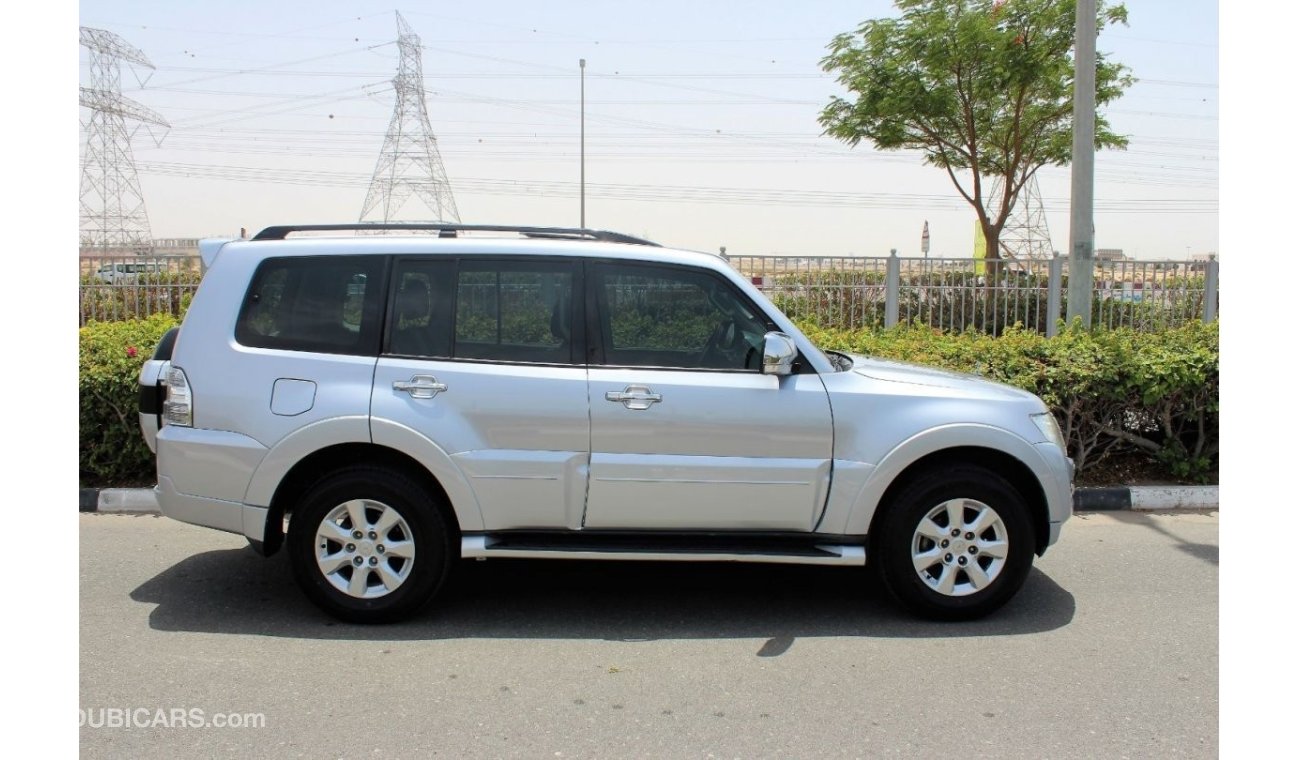 ميتسوبيشي باجيرو 2016/ PAJERO/ 3.5/ TOP SPECS/ GCC/ FULL SERVICE HISTORY / 100% FREE OF ACCIDENT / 1 YEAR WARRANTY