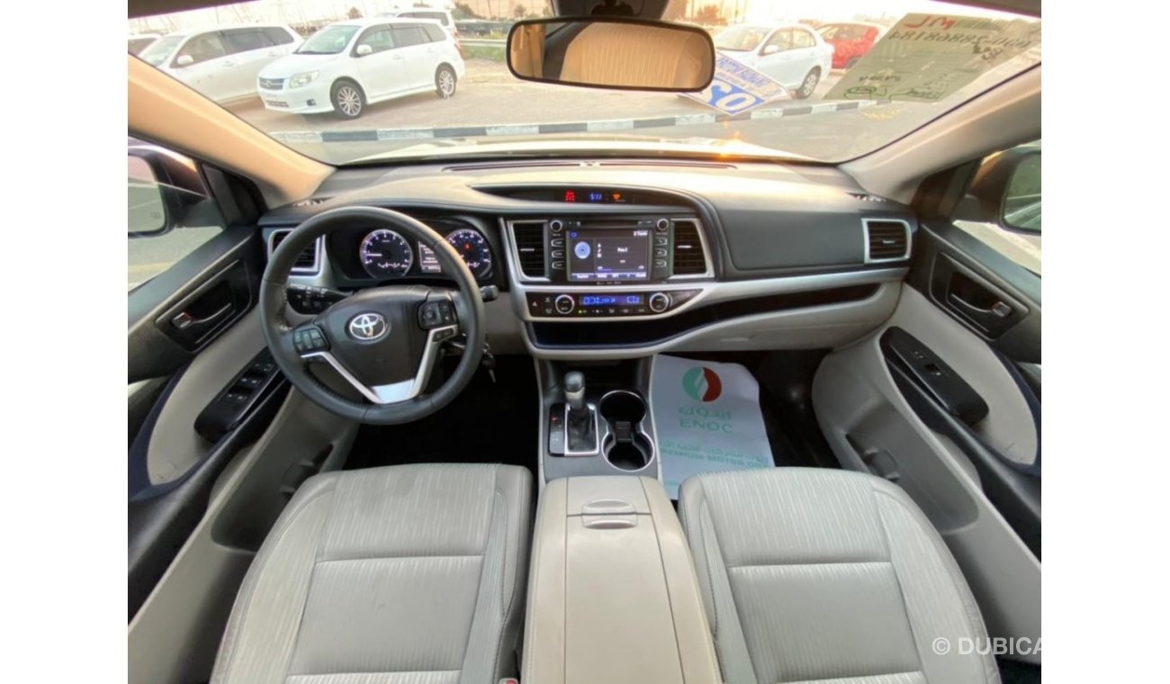 تويوتا هايلاندر 2017 TOYOTA HIGHLANDER LE / Mid Option