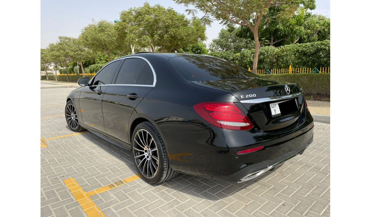 Mercedes-Benz E200 Coupe GCC Spec, V4