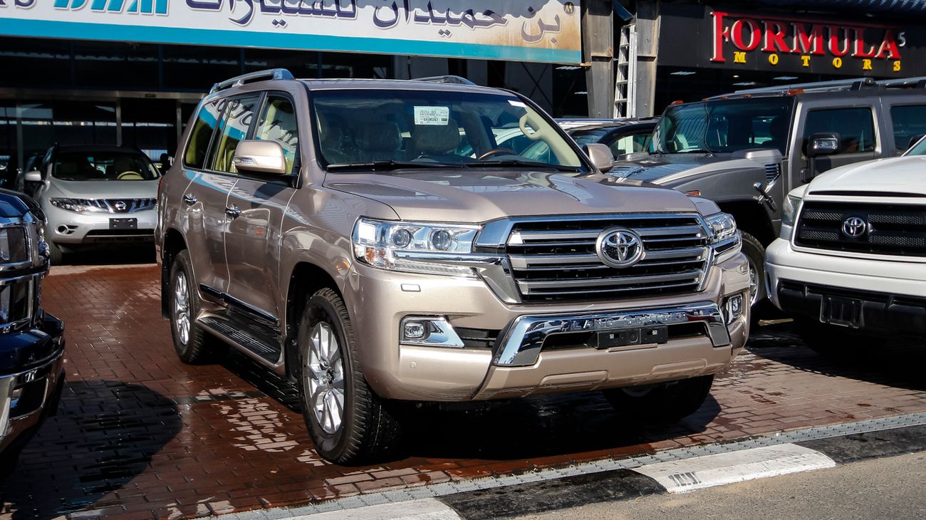 Toyota Land Cruiser GXR V8