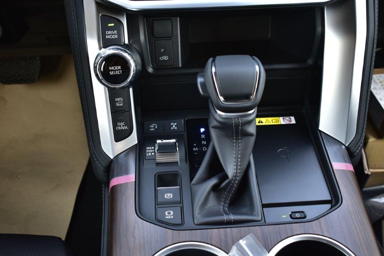 تويوتا لاند كروزر GXR 3.5L PETROL WITH RADAR AND JBL SPEAKERS