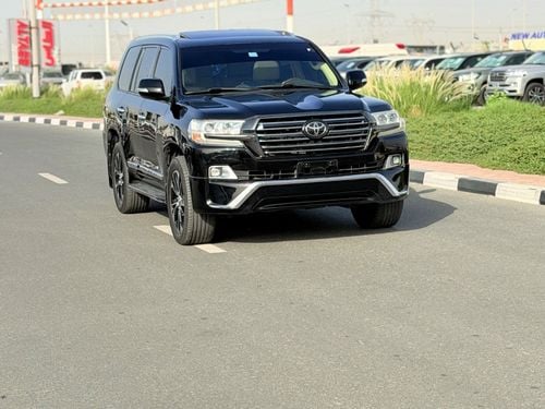 Toyota Land Cruiser Toyota landcuriser 2017  GXR V6 full option petrol full option