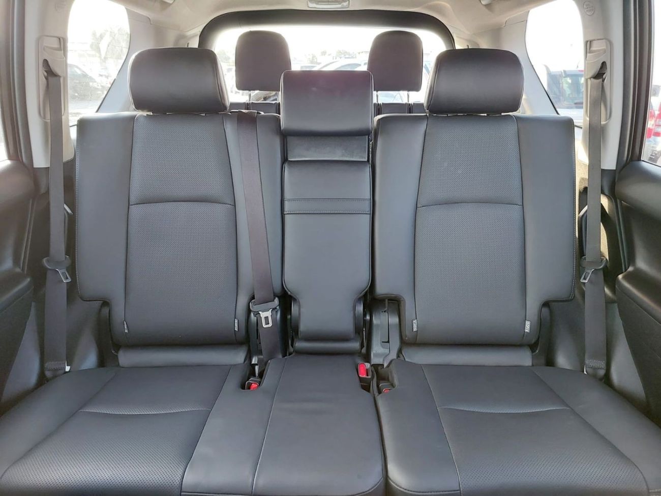 Toyota Prado TOYOTA LAND CRUISER PRADO (KAKADU) RIGHT HAND DRIVE(PM21972)