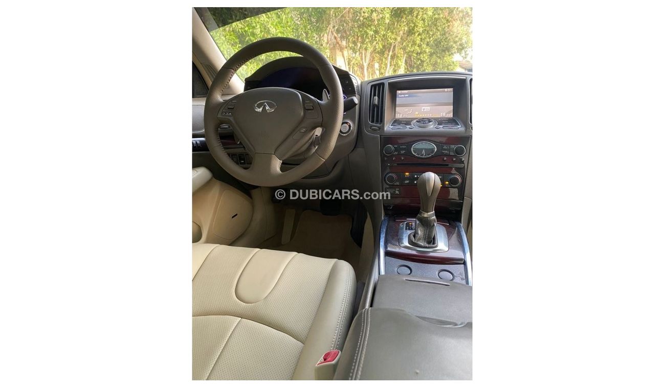 Infiniti G25 Infiniti G25 Model: 2014 Price : 29,000 dirhams  Mileage : 173,000 km  Gulf specifications, full opt