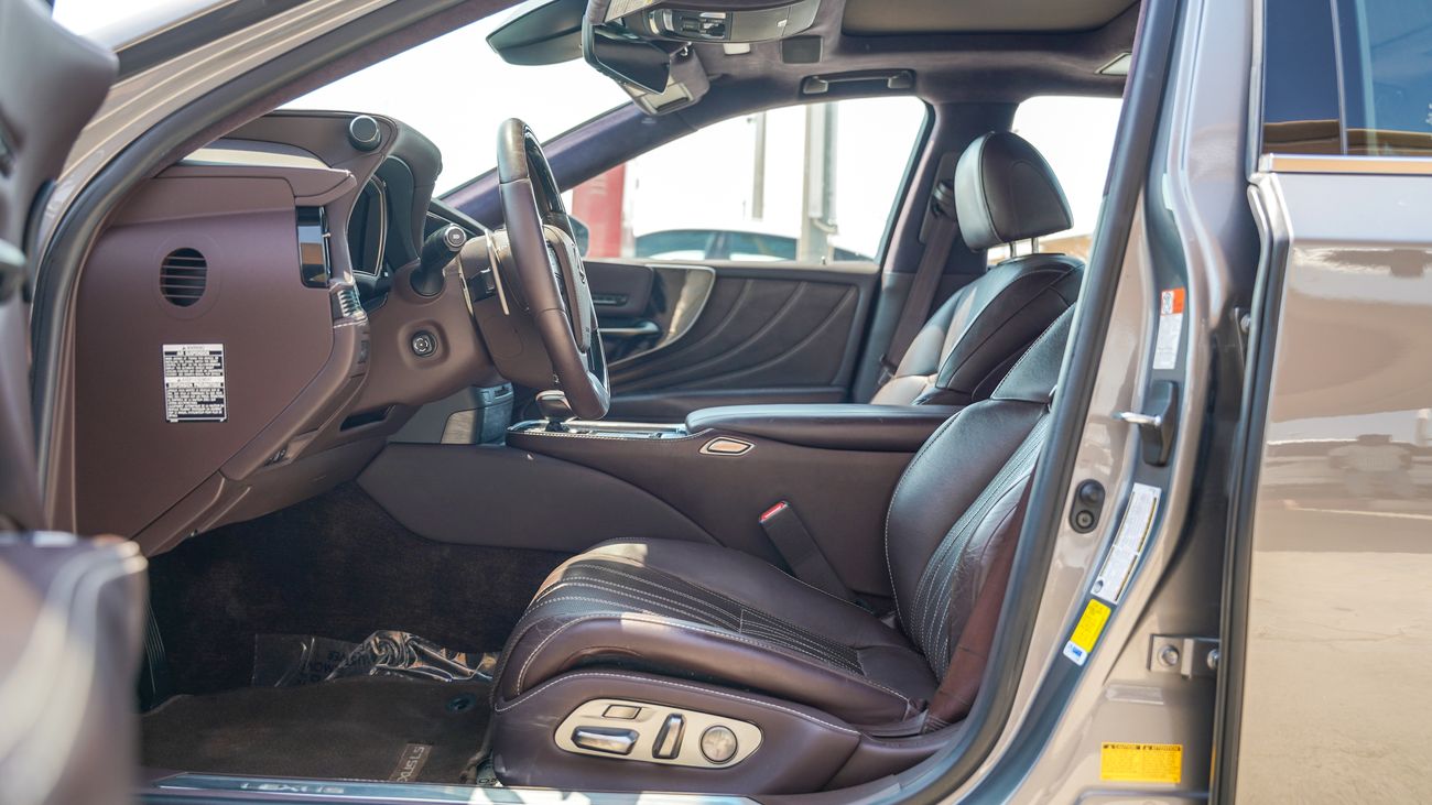 Lexus LS500