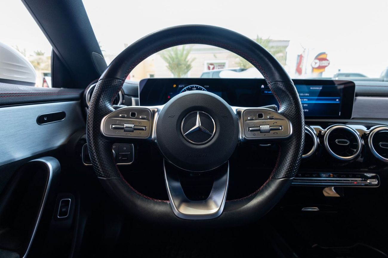 Mercedes-Benz CLA 180