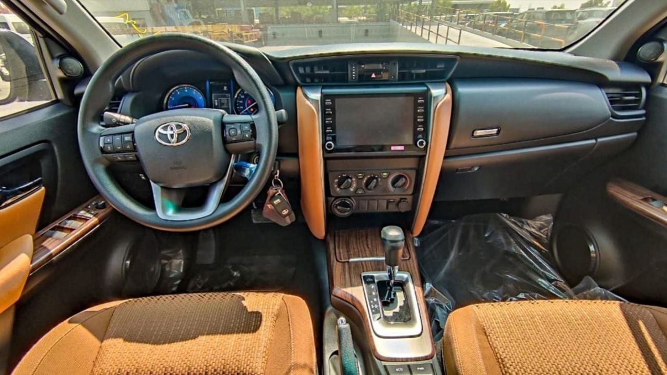 تويوتا فورتونر EXR FORTUNER 2.7L AT 4WD 7SETER