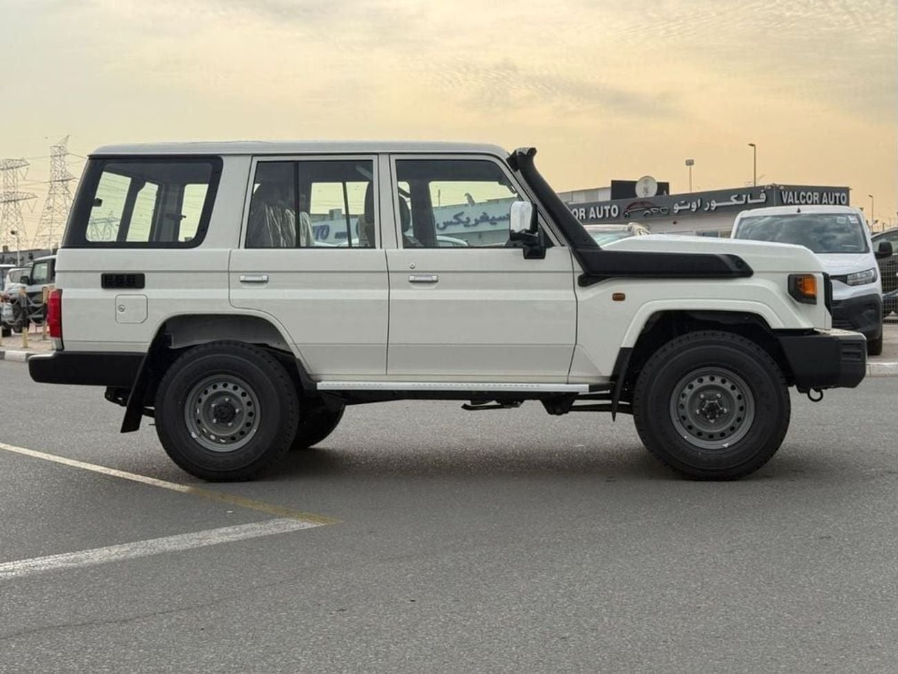 Toyota Land Cruiser 70 LX EXPORT ONLY - LC 78- 2.8L - DIESEL - MANUAL