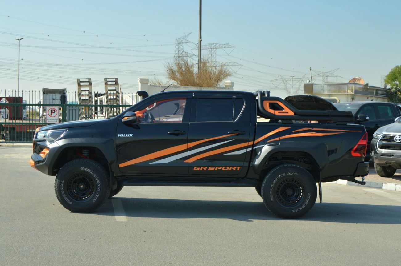 Toyota Hilux Double Cabin  Right Hand Drive  Year: *2025*  Rear view camera,  Engine: 2.8L/ V4