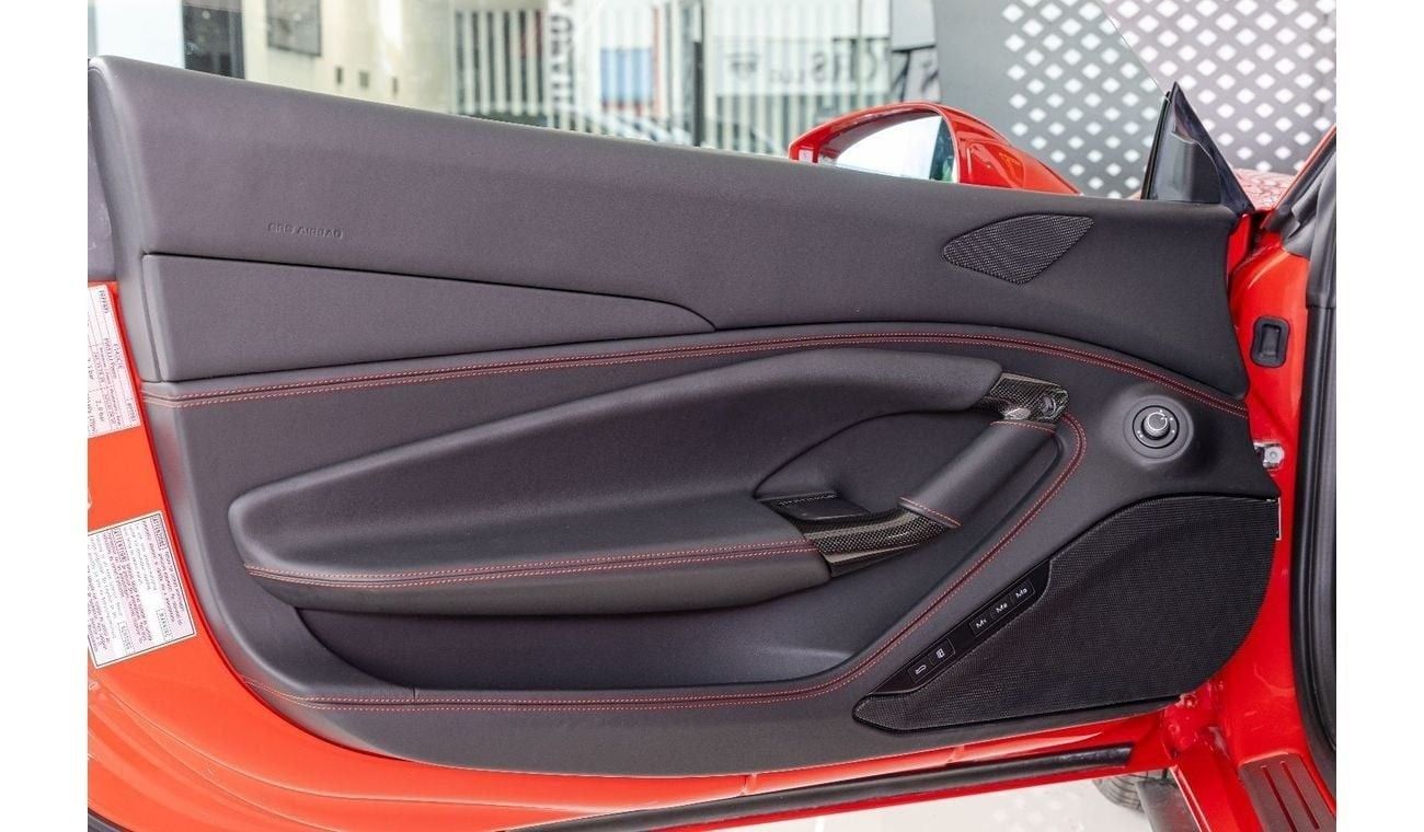 فيراري F8 تريبوتو 3.9T V8 Ferrari F8 Tributo 3.9L | Fully Carbon Fiber Interior and Exterior | 2021 | Agency Warranty