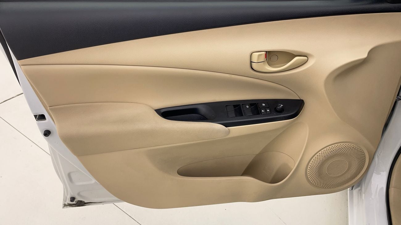 تويوتا يارس SE 1.5 | بدون دفعة مقدمة | اختبار القيادة في المنزل