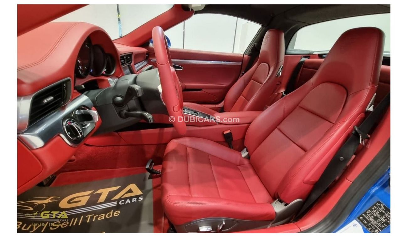 Porsche 911 2015 Porsche 911 TARGA 4, Full Service History, GCC