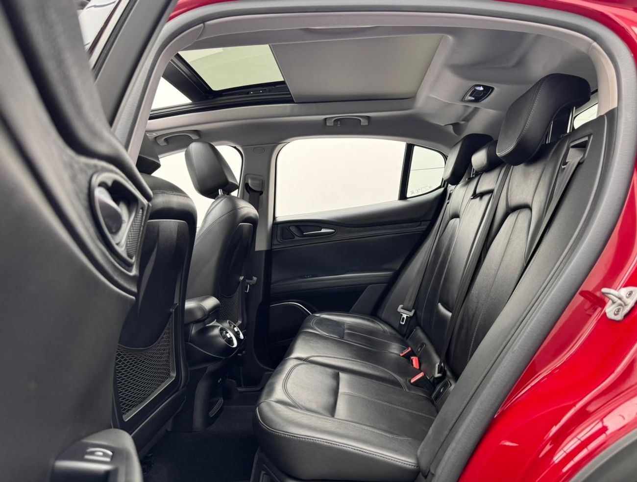Alfa Romeo Stelvio Super 2.0L