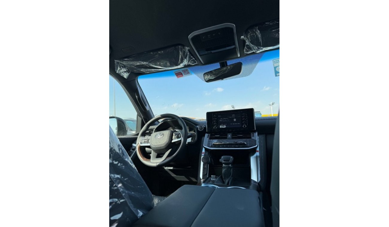 تويوتا لاند كروزر Toyota Land Cruiser GXR 4.0 Black Color Interior black