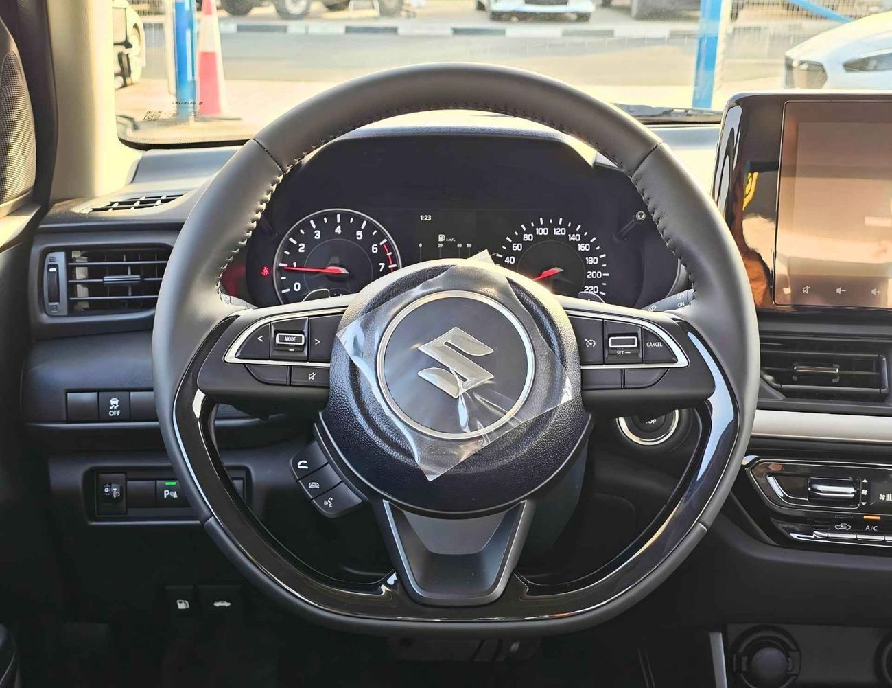 سوزوكي سويفت GLX / 1.2L PETROL V3 A/T/ PUSH START / REAR PARKING SENSOR / REAR CAMERA (CODE # SGLX) *RAMADAN OFFE