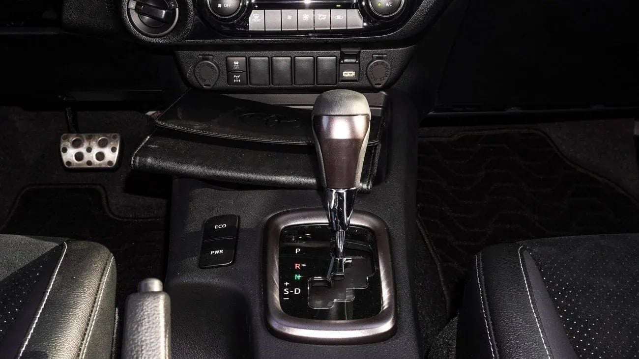 Toyota Hilux GR Sport 4.0L