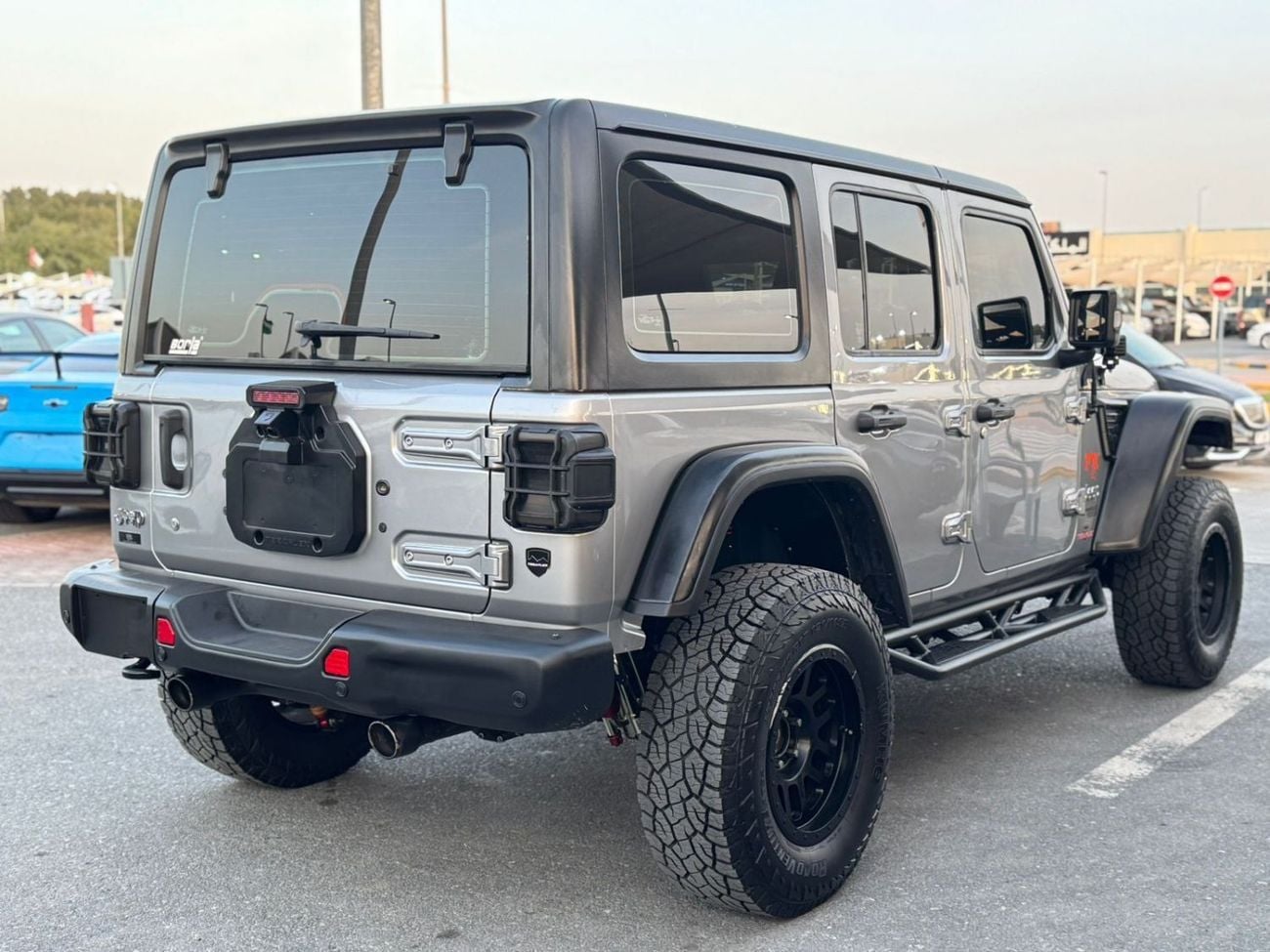 Jeep Wrangler Unlimited SPORT JEEP WRANGLER 2019 6V GCC 3.6L
