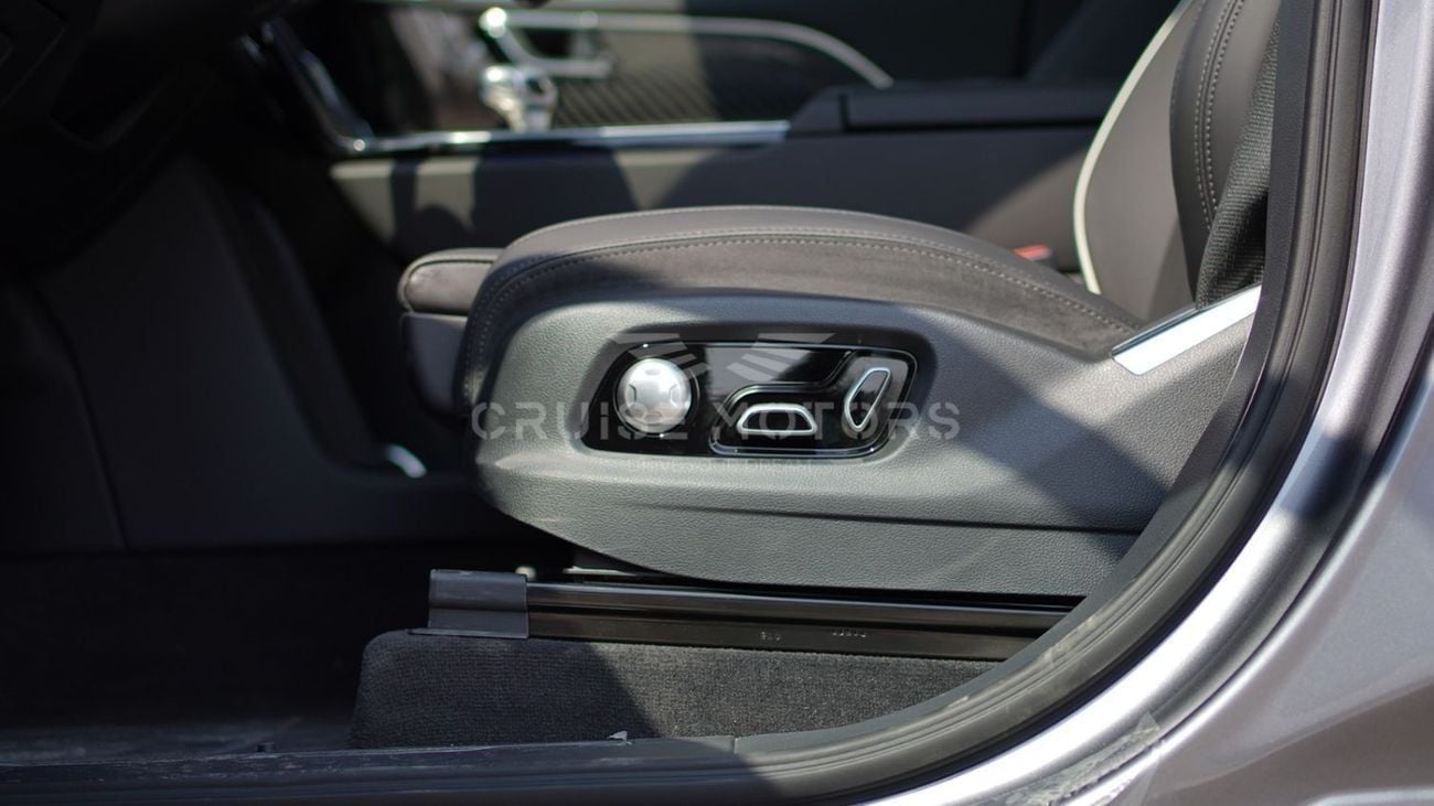 هونغشي EHS9 Electric - Automatic - SUV -  4WD - 6 Seats - 4 Doors - Silver