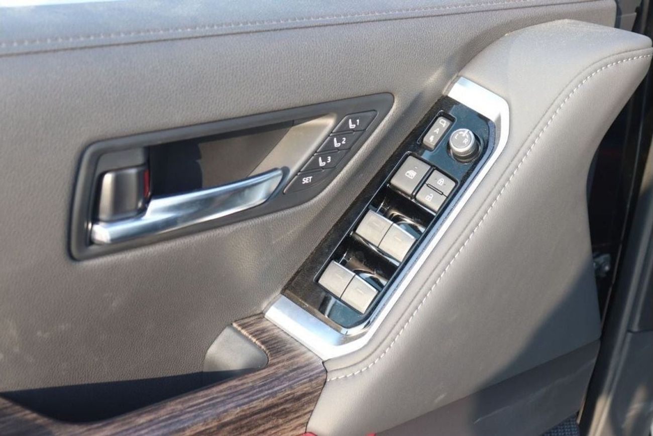 تويوتا لاند كروزر 3.5L GR, SUNROOF, LEATHER SEAT, ELECTRIC SEAT, JBL SOUND SYSTEM, REAR TV, MODEL 2023 FOR EXPORT