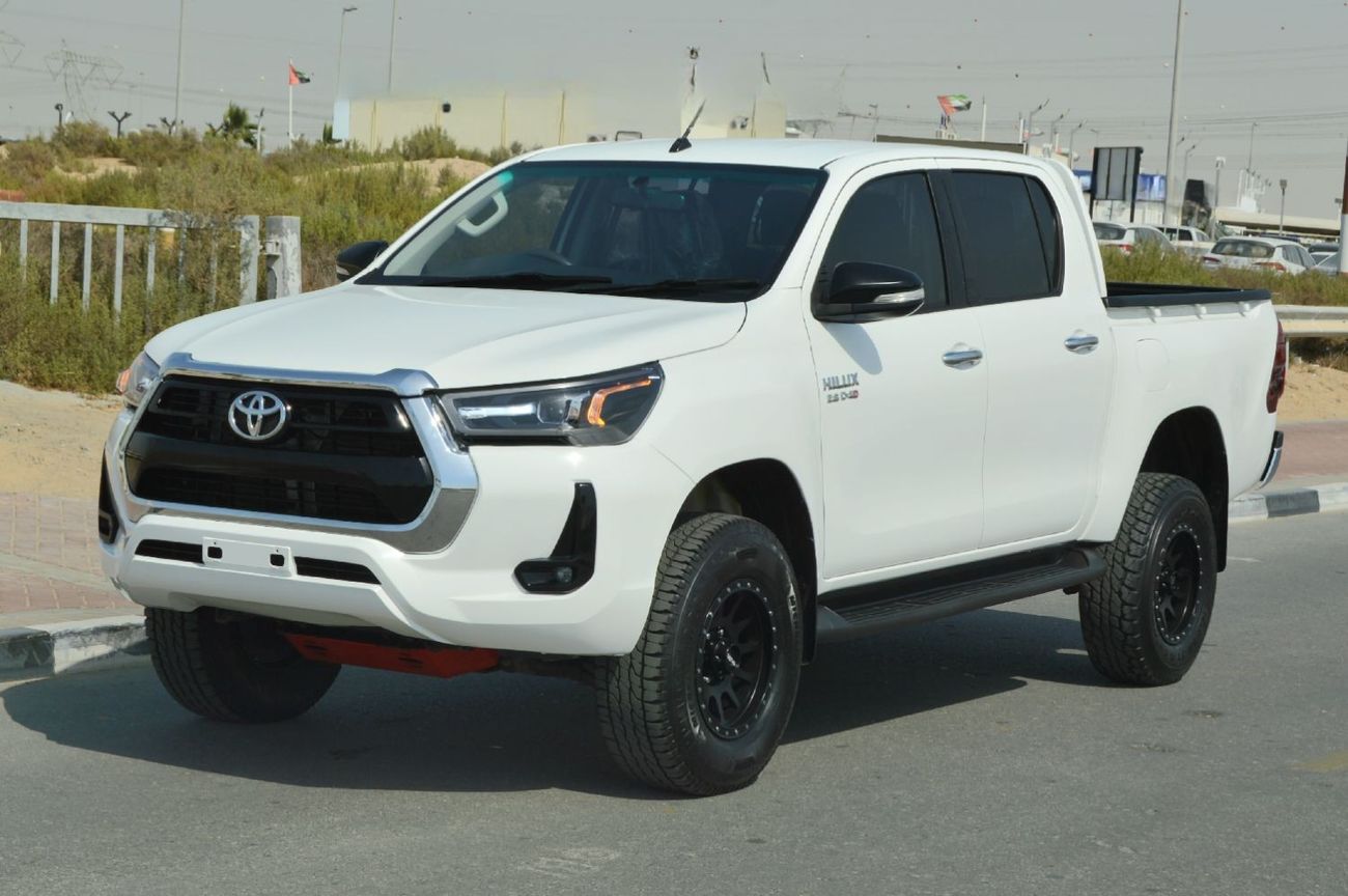 Toyota Hilux Double cabin 2.8L, perfect inside and outside