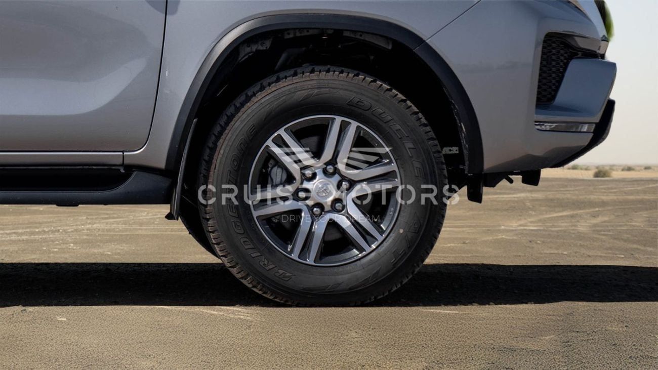 Toyota Fortuner Export Only . Comfort . 2.7L . Automatic . Petrol . Four Wheel Drive . 7 Seats . 5 Doors