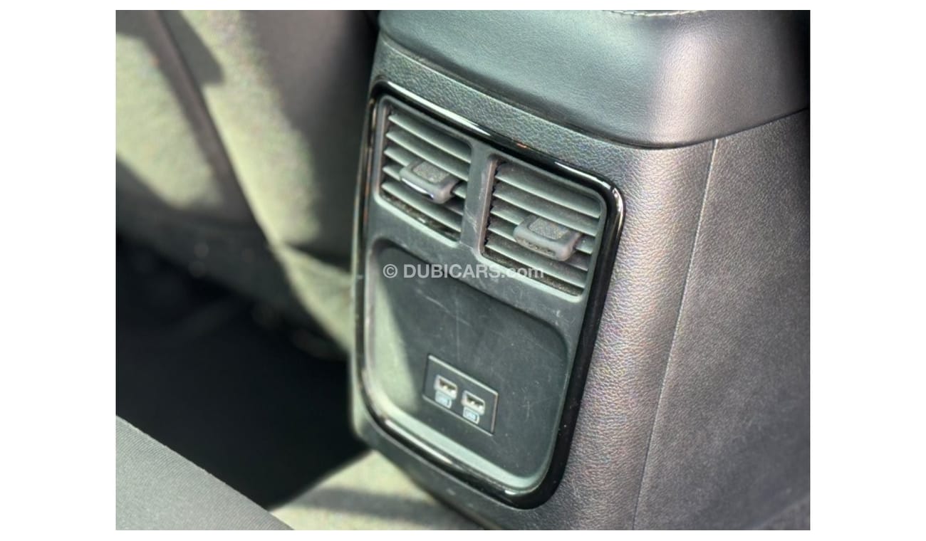 دودج تشارجر Dodge Charger SXT V6 2020 USA