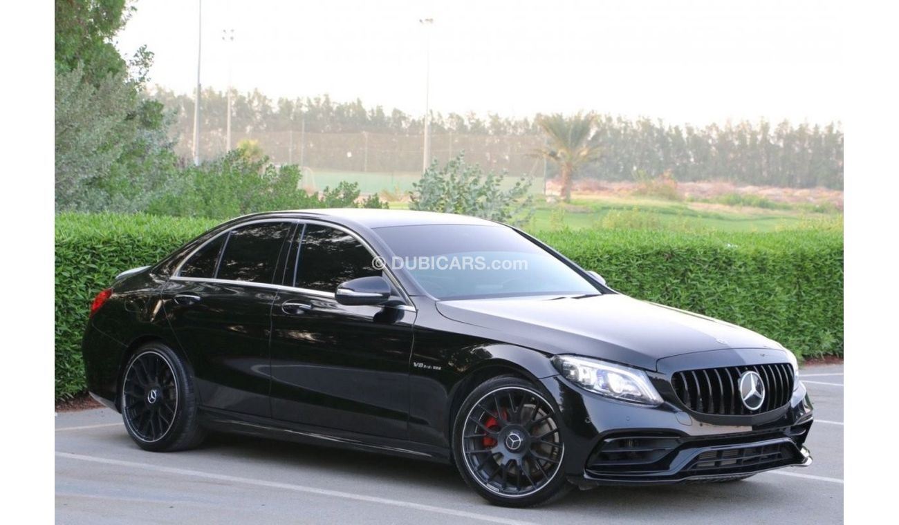 Used Luxury MERCEDES BENZ C300 USA 2018 2018 for sale in Dubai - 656928