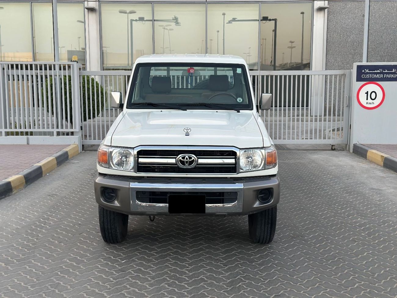 Toyota Land Cruiser Pick Up Std 4.0L Single Cab Utility 4WD