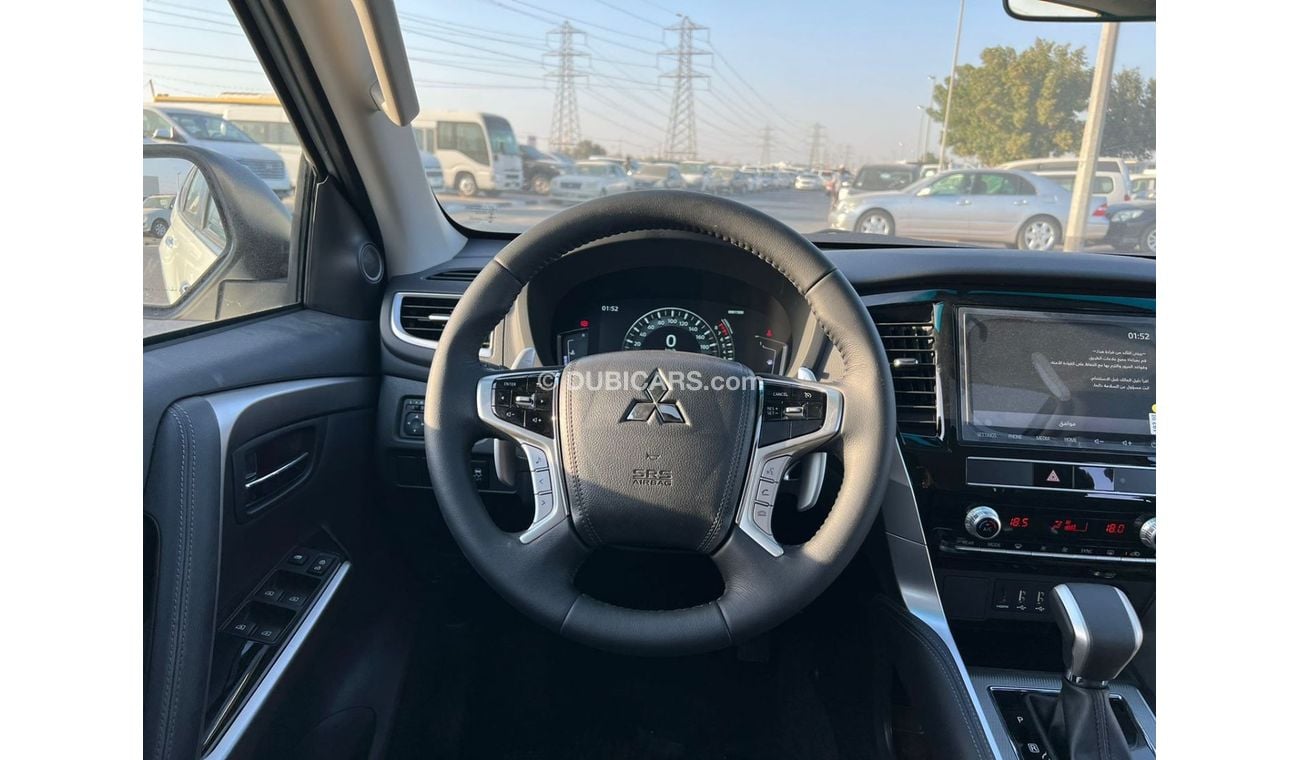 Mitsubishi Montero Montero Sport 2022 3.0L D49 | GCC specs 4x4 (Sunroof) | Body Kit | Exterior White