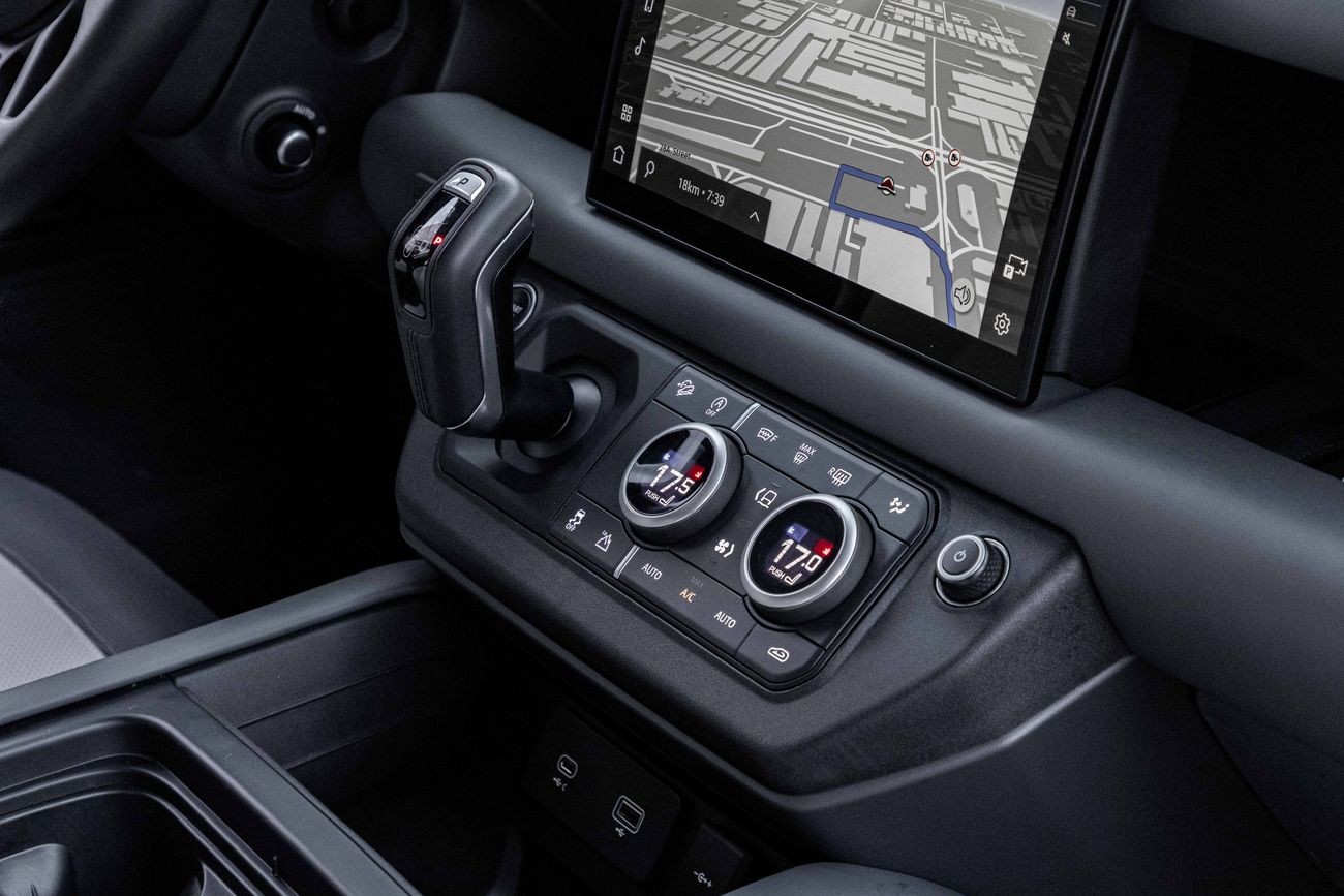 Land Rover Defender Defender | Warranty  | 6,855 P.M | 0% Downpayment | Defender | Land Rover Warranty