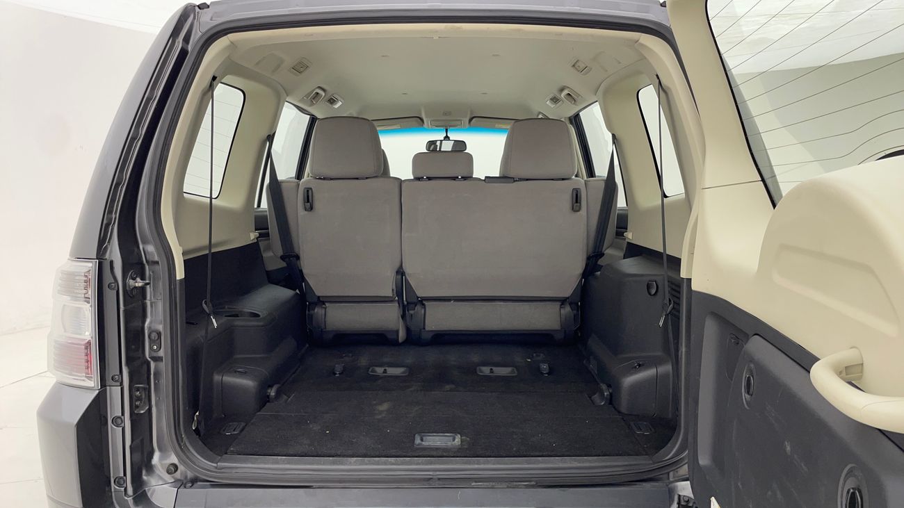 Mitsubishi Pajero GLS BASE 3.5 | Zero Down Payment | Home Test Drive