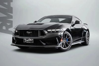 Ford Mustang DARK HORSE PREMIUM